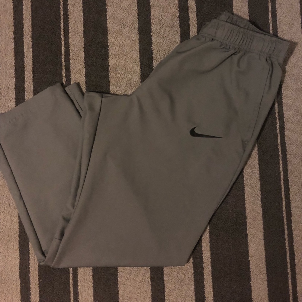 Men’s Nike pants